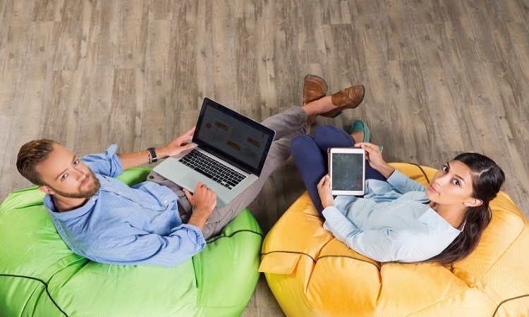 IPTV چیست و چرا بهتر از ماهواره و تلویزیون کابلی است؟